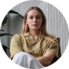 Sarah R.